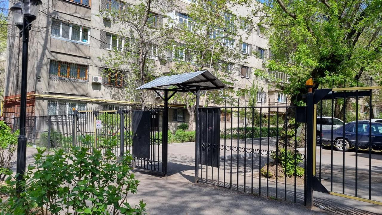 Almaty Apartment 76 Exteriör bild